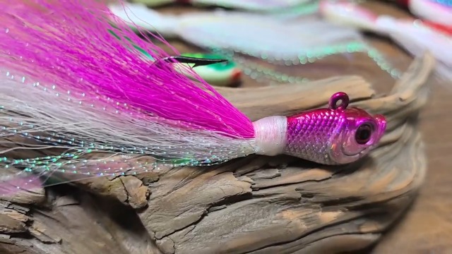 kmucutie 5 pcs bucktail Jigs Saltwater or Freshwater Bait,for bass flounder fluke Striper Fishing Lure (All White Color, 0.25 OZ) : Sports & Outdoors