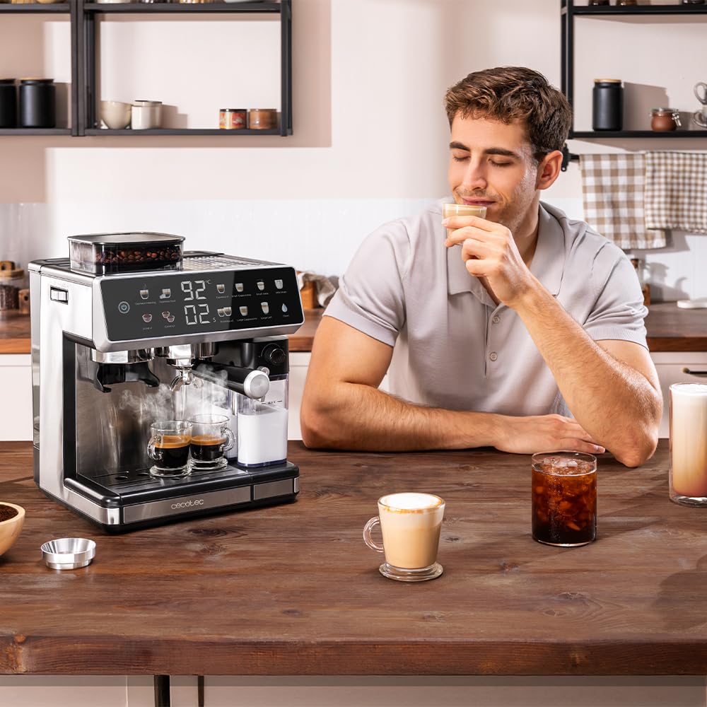 Cecotec Barista Power Espresso 20 Barista Grind & Latte Kaffeemaschine, 1350 W, 20 bar, konische Mühle, 2,6 l Wassertank, 100 g Kaffee und 500 ml Milch, Touchscreen, Selbstreinigung, personalisierbar