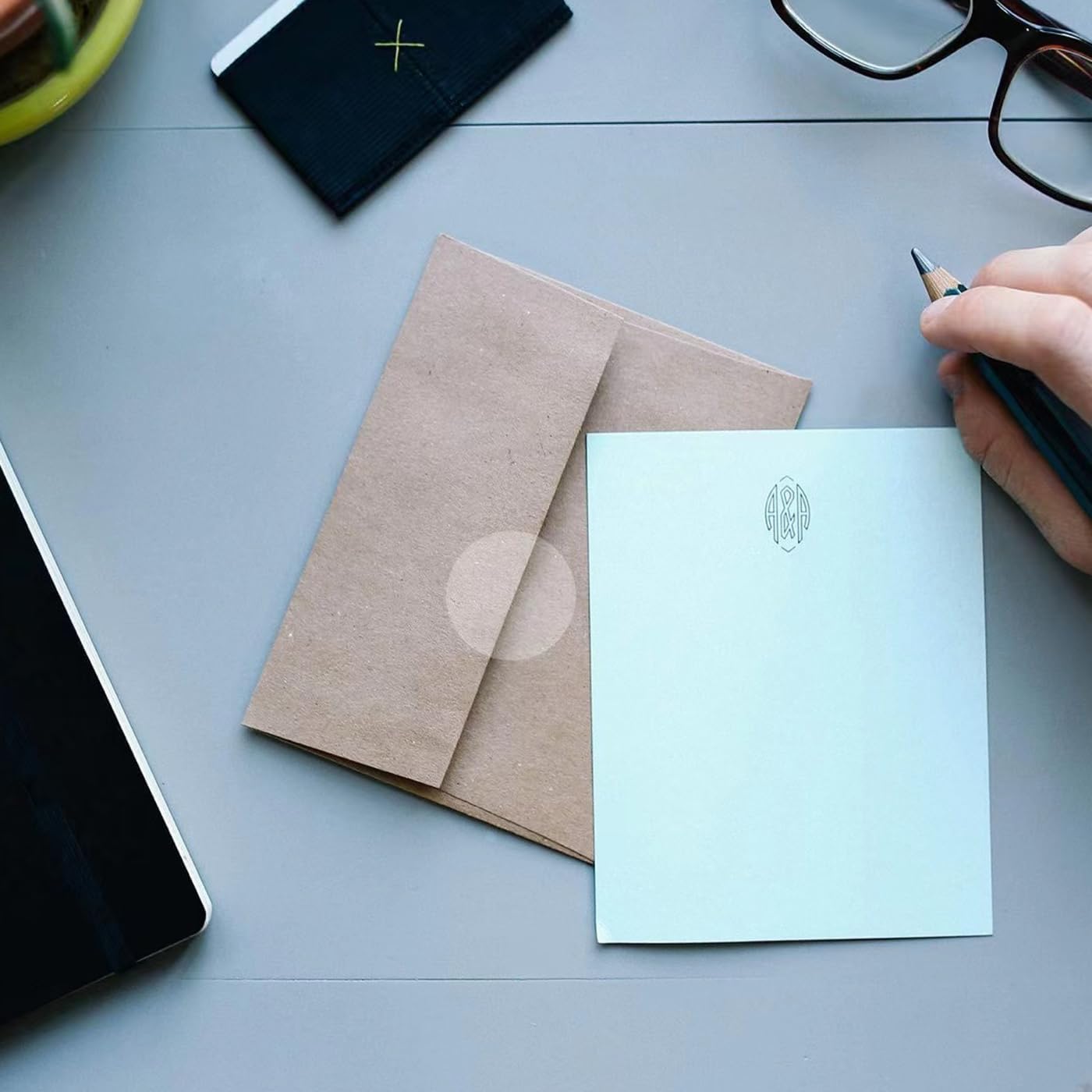 Clear Package Seals - 1000 Labels per Roll, Round Circle Wafer Seal Stickers, Self-Adhesive Envelope Seals - Image 5