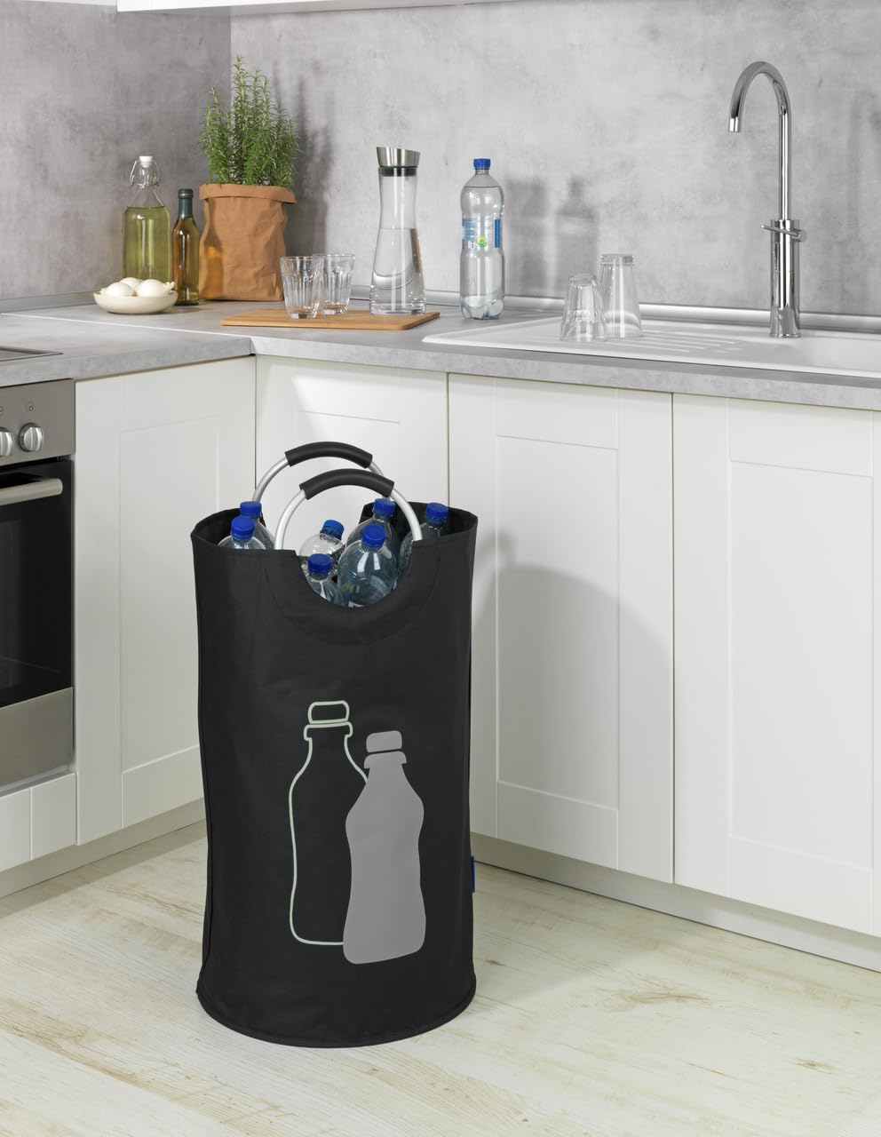 WENKO Jumbo, 69 litrów, torba na butelki z dekoracyjnym nadrukiem i uchwytami aluminiowymi Soft Grip do łatwego transportu pustych butelek, 100% poliester, 38 x 72 cm, czarny