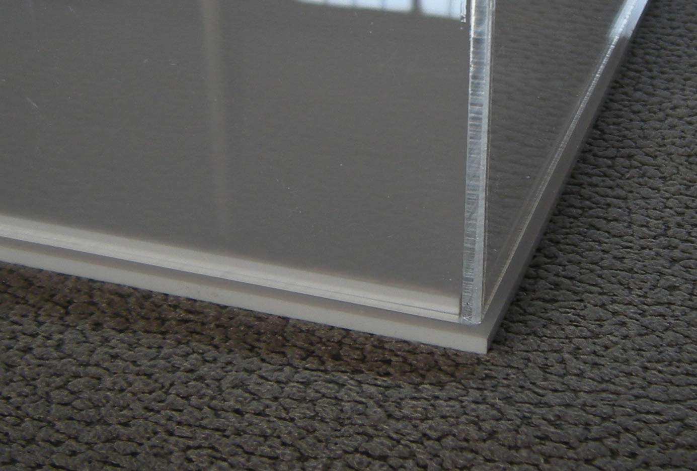 ORUS - Teca con base bianca (20 x 20 x 40 h)