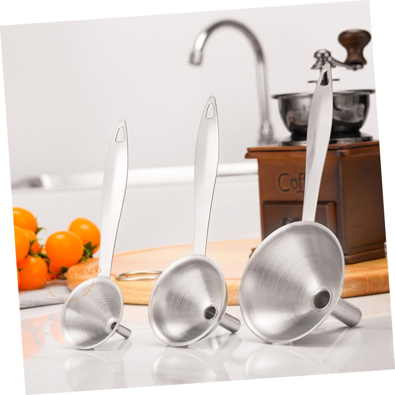 OUNONA 15piezas Conjunto De Embudos De Acero Inoxidable Cepillos De Limpieza Herramientas De Cocina Para Transferir Líquidos Como Salsa De Soja y Medianos y Pequeños