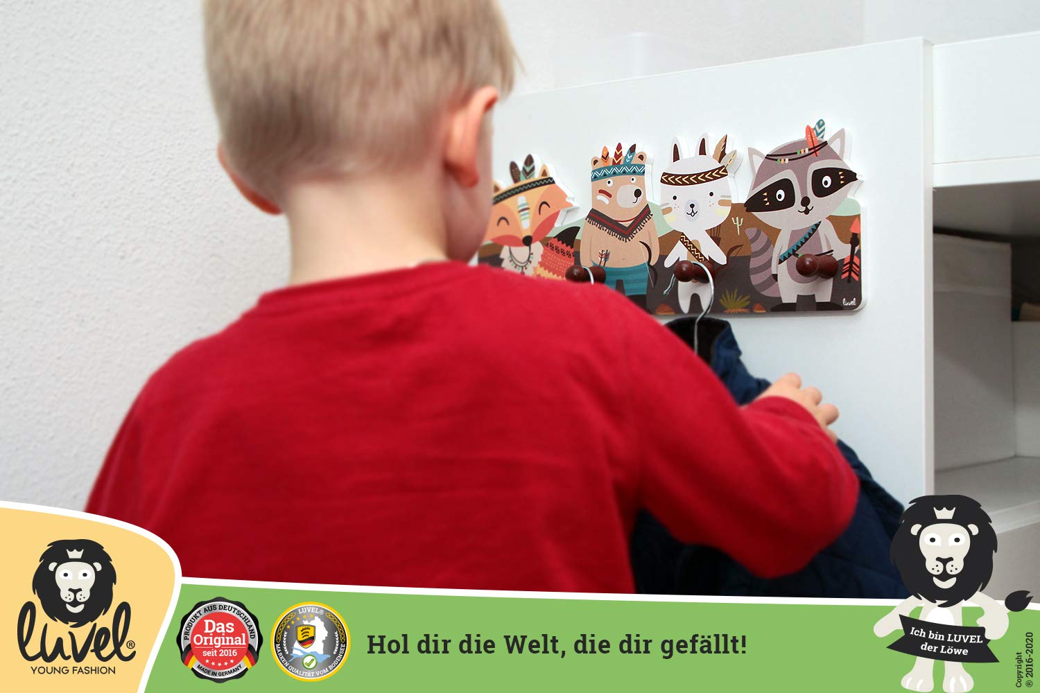 Colorido perchero de pared infantil con 4 ganchos, ideal para colgar la ropa de los niños en una habitación infantil y con unas medidas aproximadas de 40 x 15 x 1 cm Cisn.