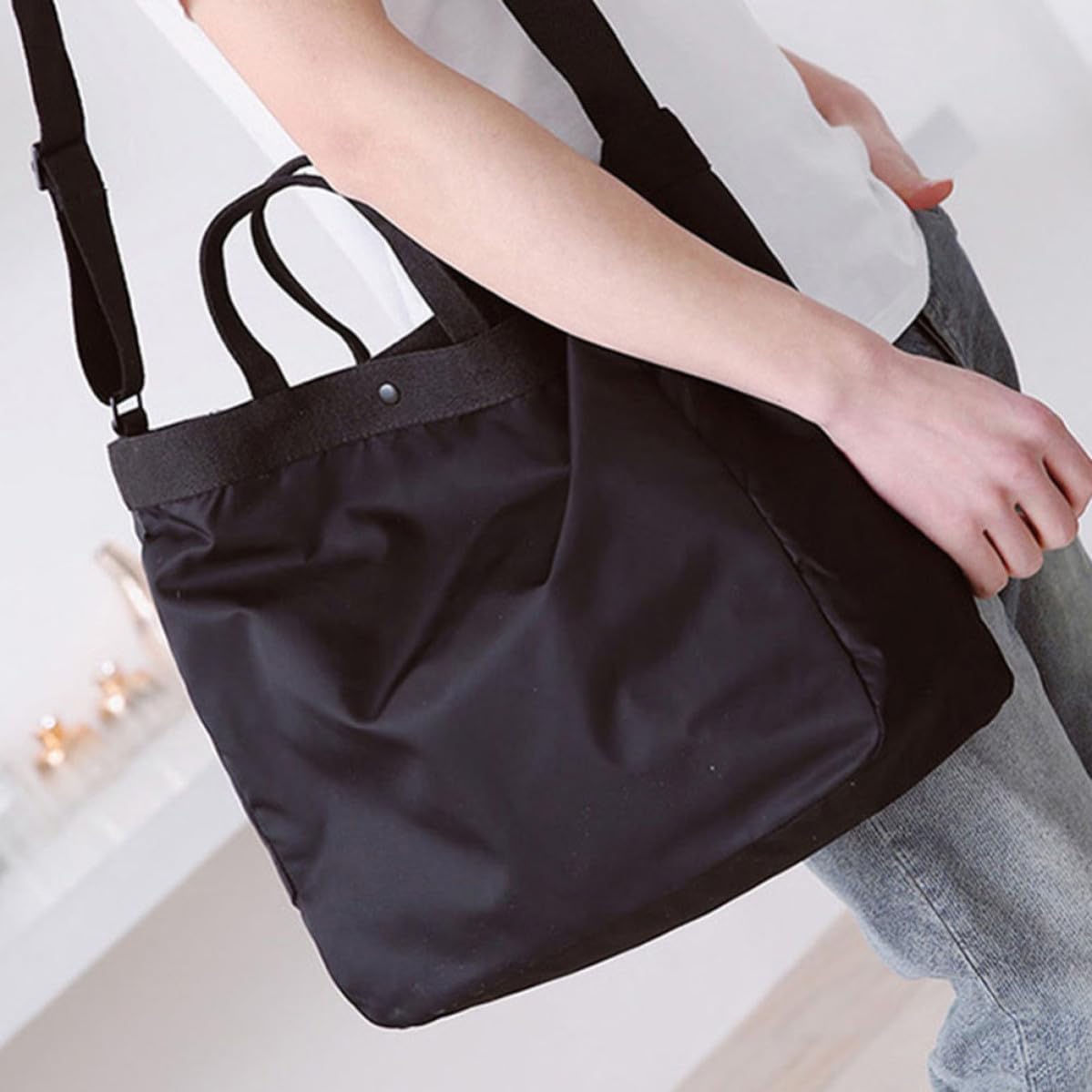 Large Capacity Waterproof Nylon Fitness Bag for Training Camping