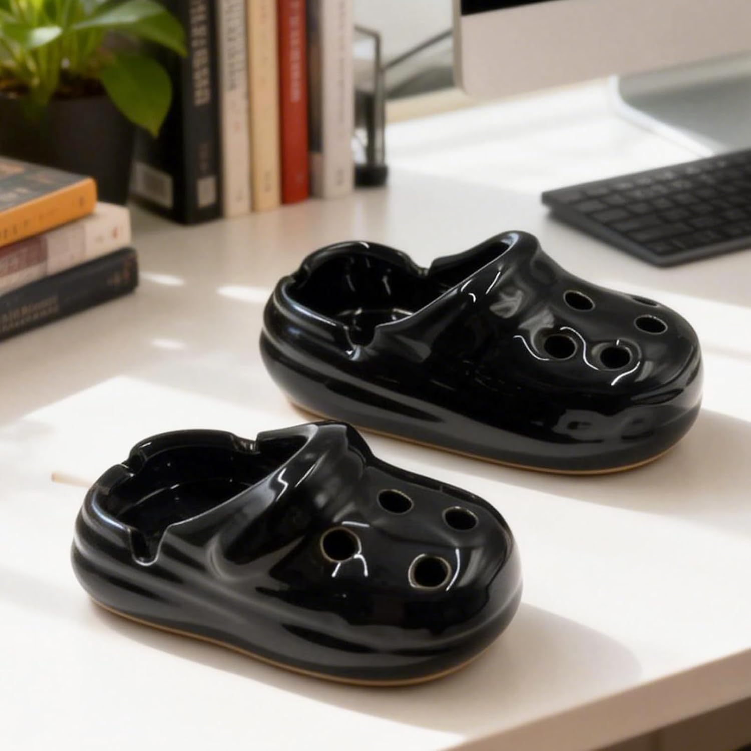 Croc Shoe Ashtray Ceramic - Cute Tabletop Portable Smokeless Ashtrays Smoking Ashtray, Cigarette Ashtray for Home Office Patio Bar, 5.6" (14.2cm) Smoking Ash Tray for Home Office Decoration
