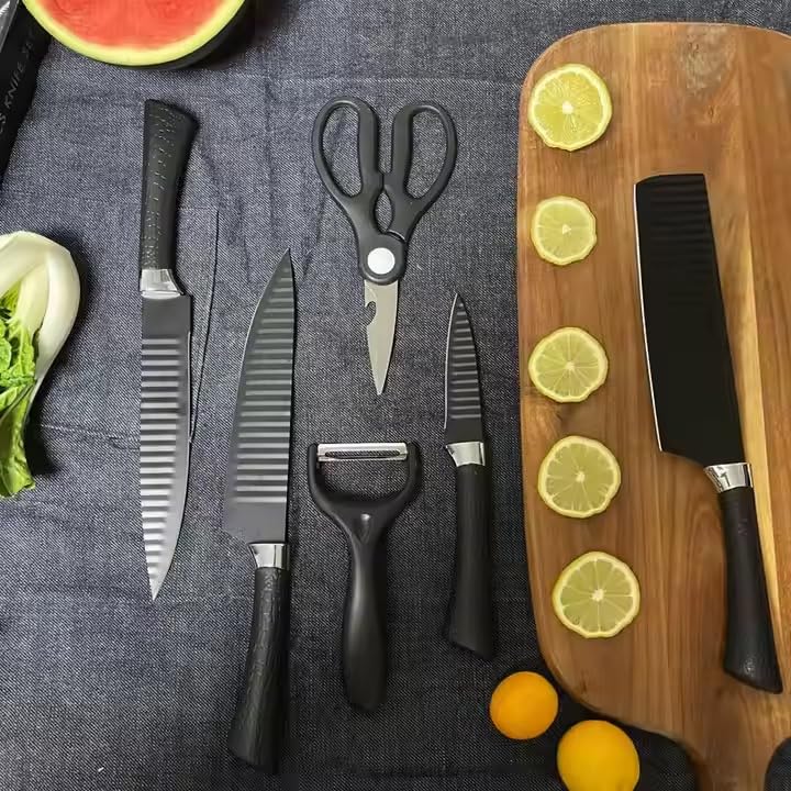 ComfyDomus 6?Piece Non?Stick Black Kitchen Knife Set – Stainless Steel Blades with Ergonomic PP Handles & Gift Box