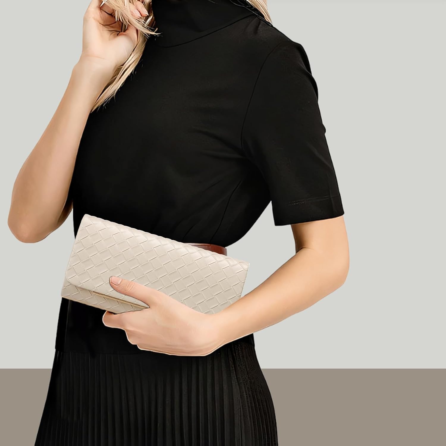 Women's Clutch Purse with Detachable Strap | Evening Handbags for Parties and Weddings - Image 2