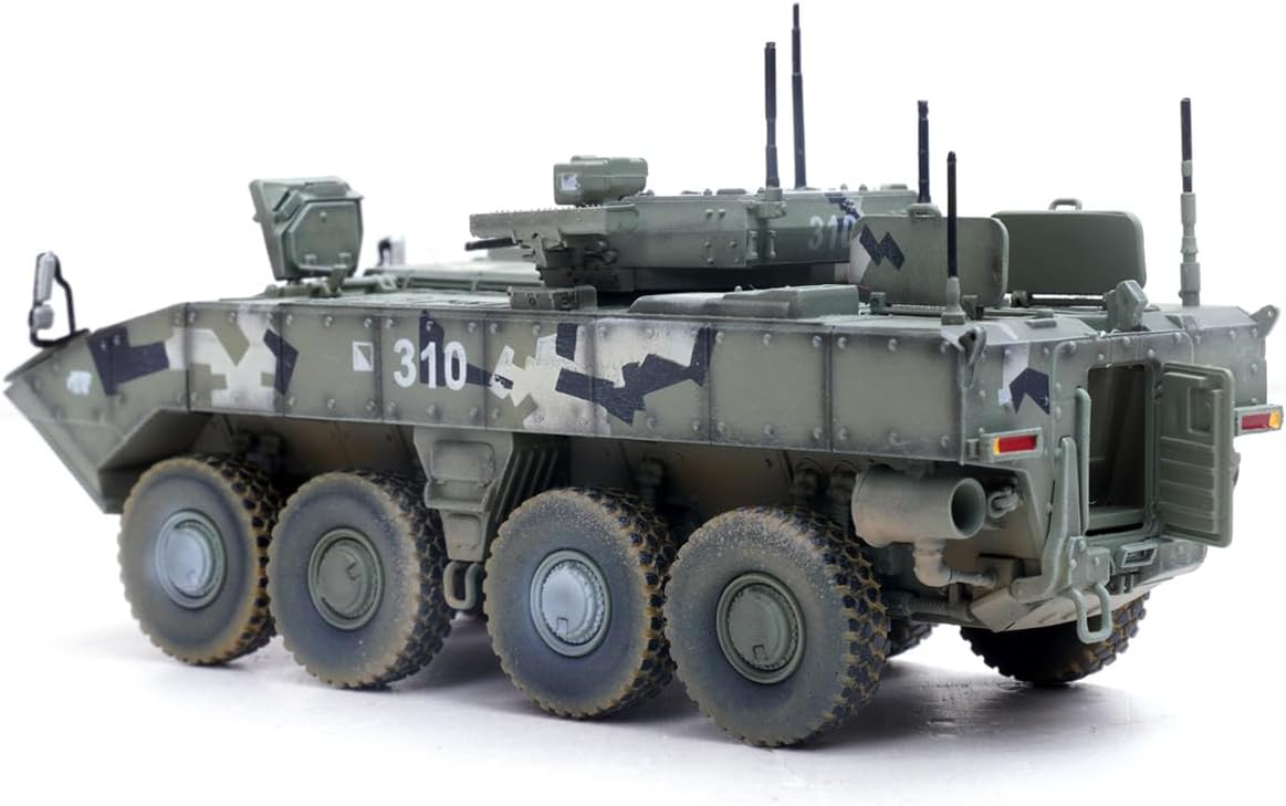 Motor city classics Panzerkampf | 1:72 Scale Model Military Diecast | Bumerang (Object K17) IFV - Digital Green Camouflage | Model 12221PD