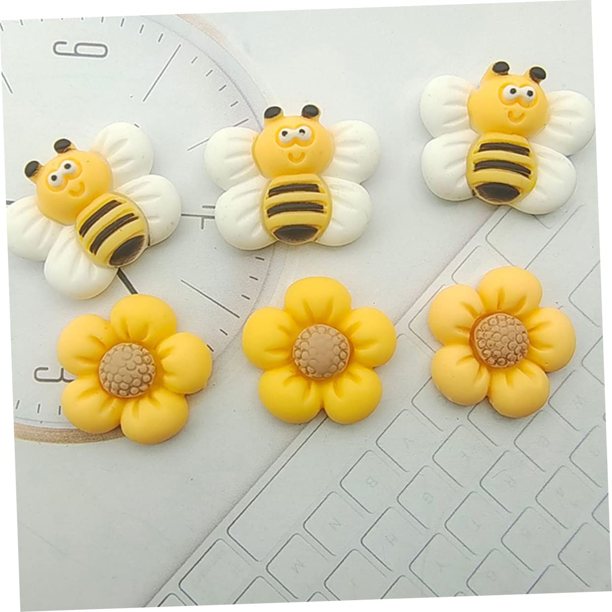 Happyyami Chinchetas con Forma De Abeja Chinchetas Adornos para El Pulgar De Abeja De Mapa De Viaje con Bonitos Suministros 25 Piezas x 4