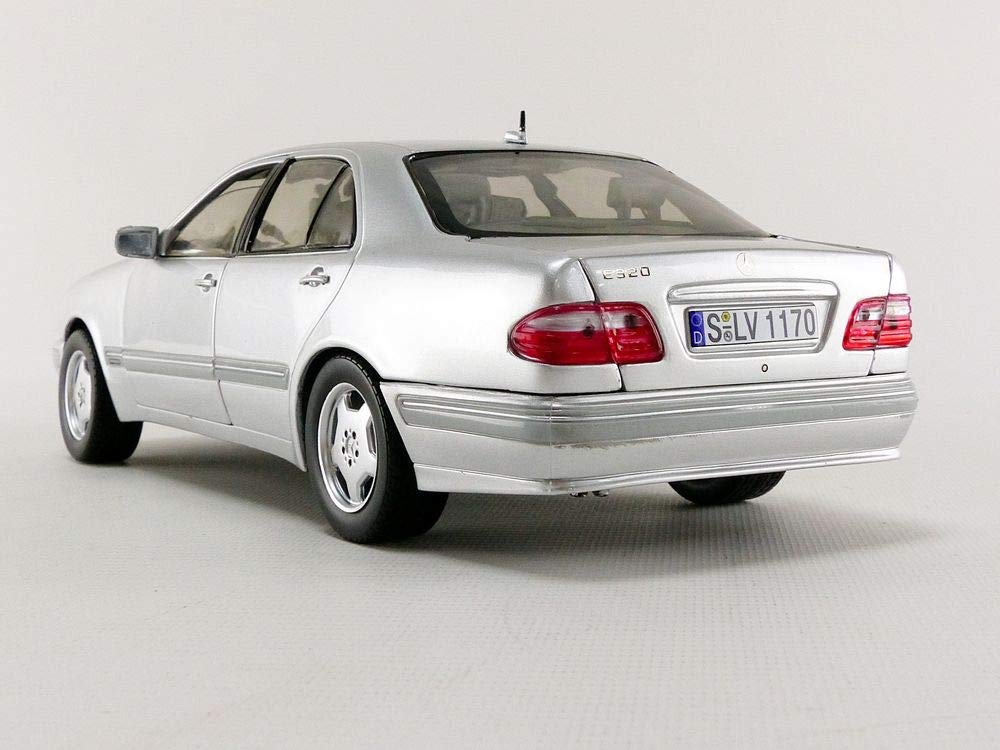 2001 メルセデスベンツ　E320 No Reserve: Original-Owner 2001 Mercedes-Benz E320 4MATIC