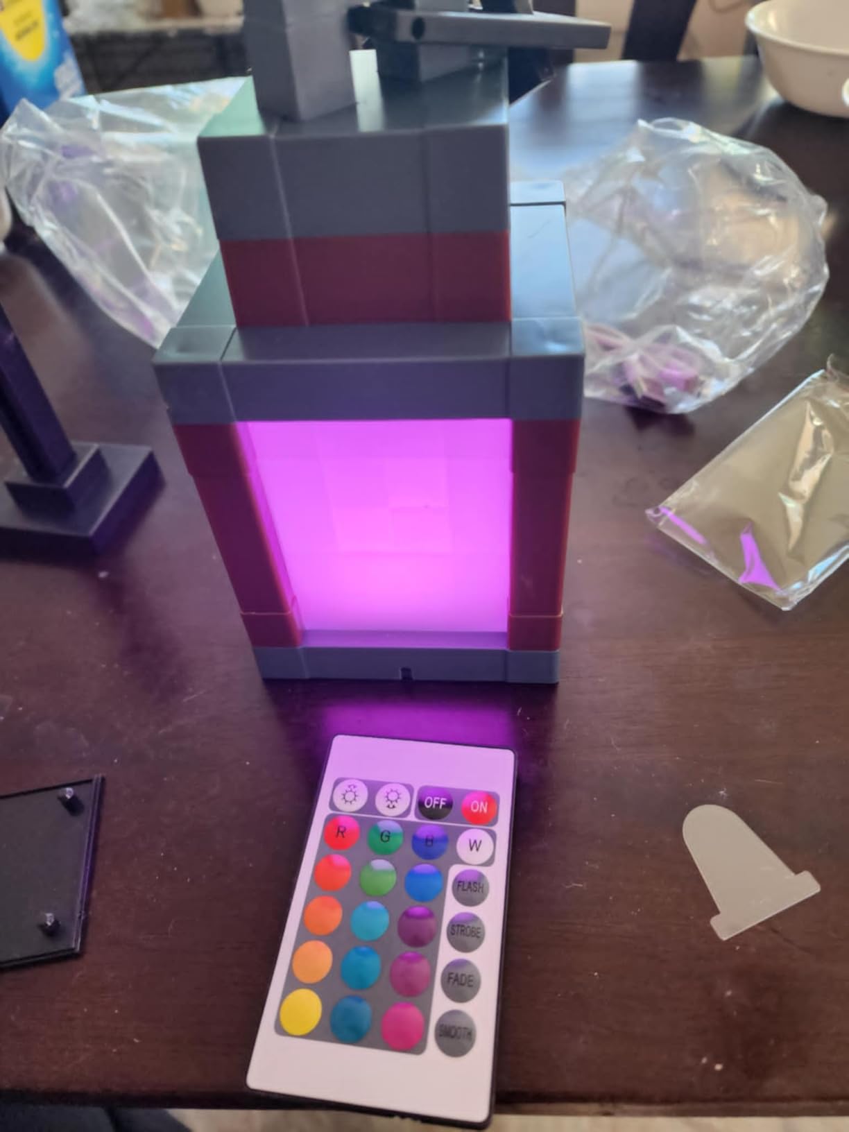 MC Pixelated Lantern Light Led 16-Color Changing photo review