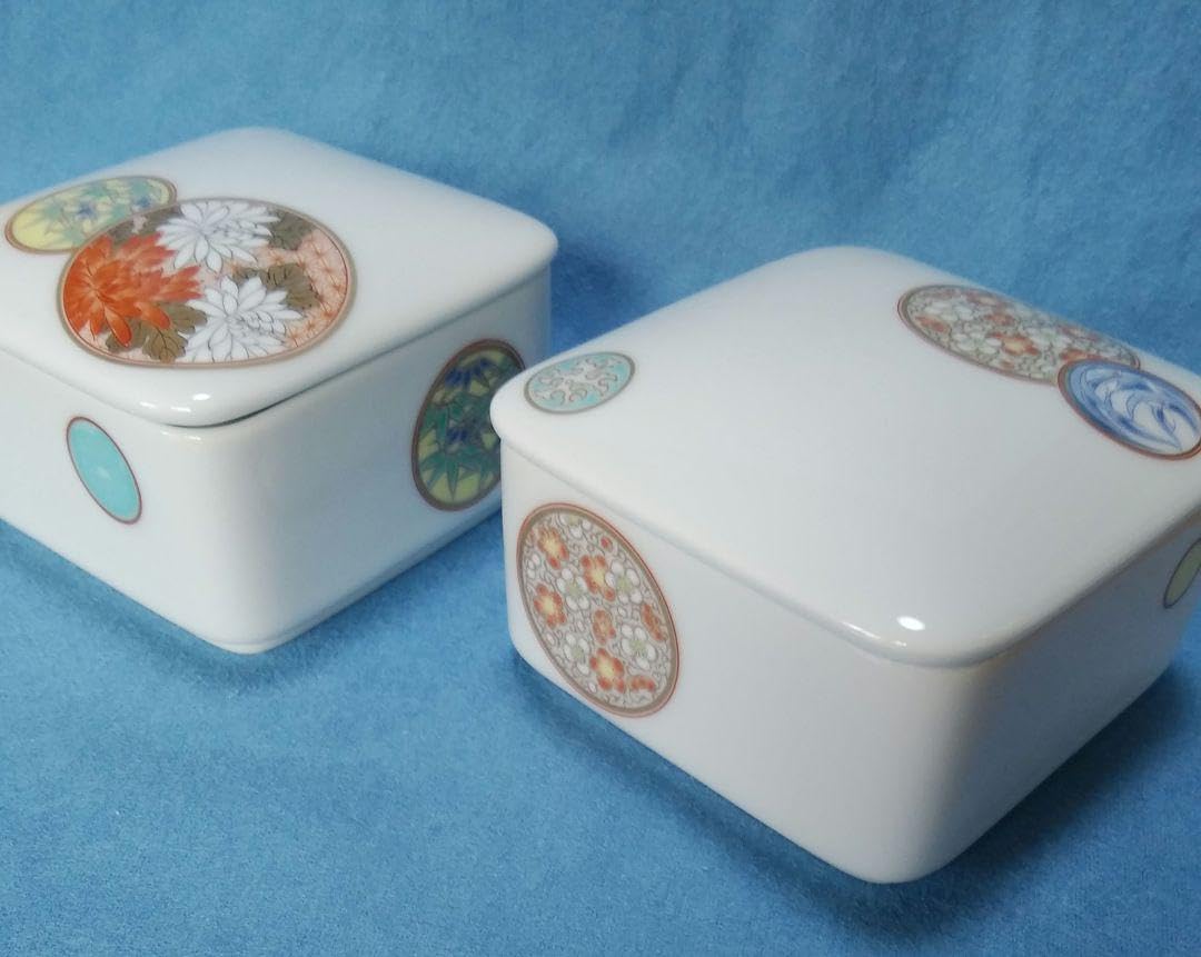 深川製磁　ペア蓋物　寿赤絵　蓋付き小鉢　小物入れ 深川製磁 寿赤絵 ペア蓋物 【器道楽】