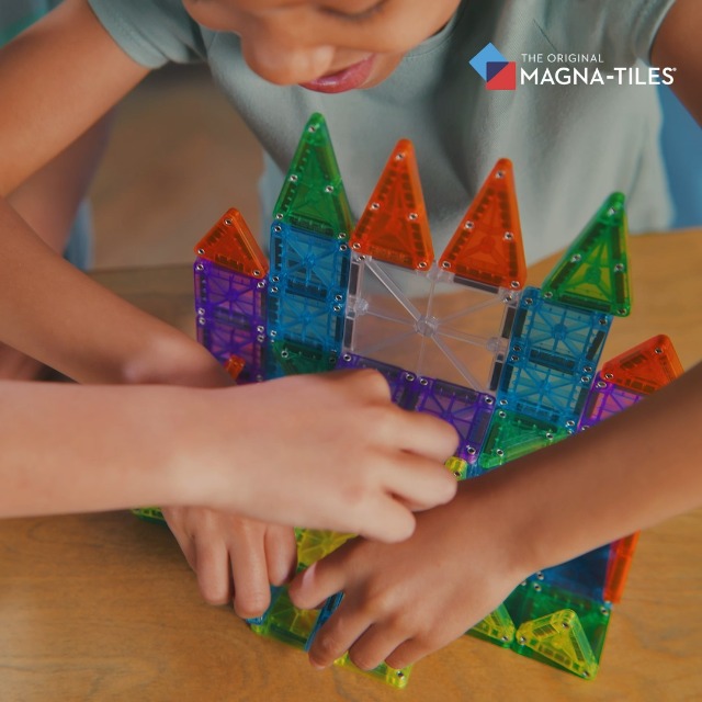 MAGNA-TILES® Travel Set Deluxe 55-Piece Magnetic