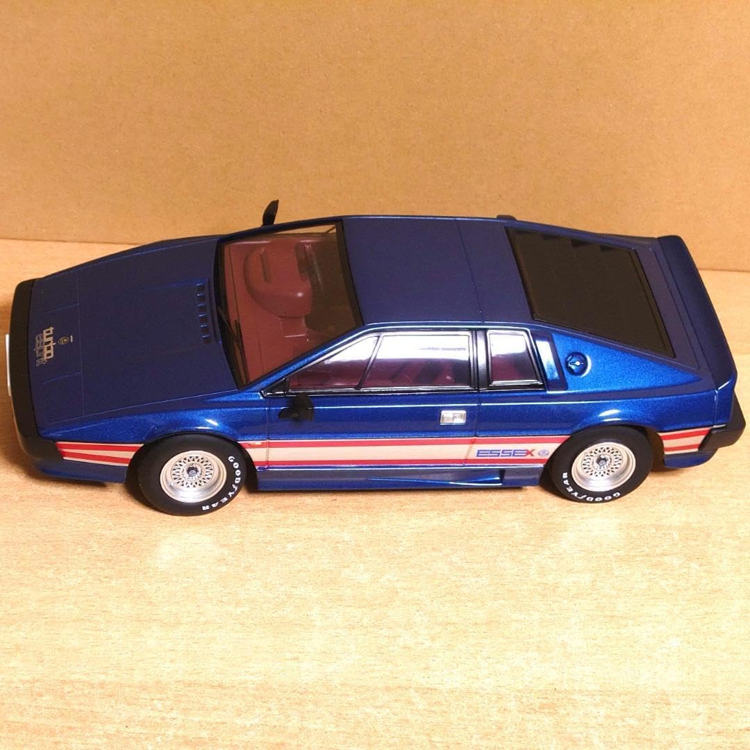 1/18 ロータスエスプリターボ ブルー 1981 Lotus Esprit かっこいい