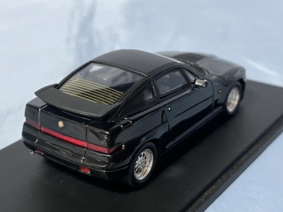 Amazon.co.jp: スパークモデル製アルファロメオ SZ 黒1989年1/43 : 車