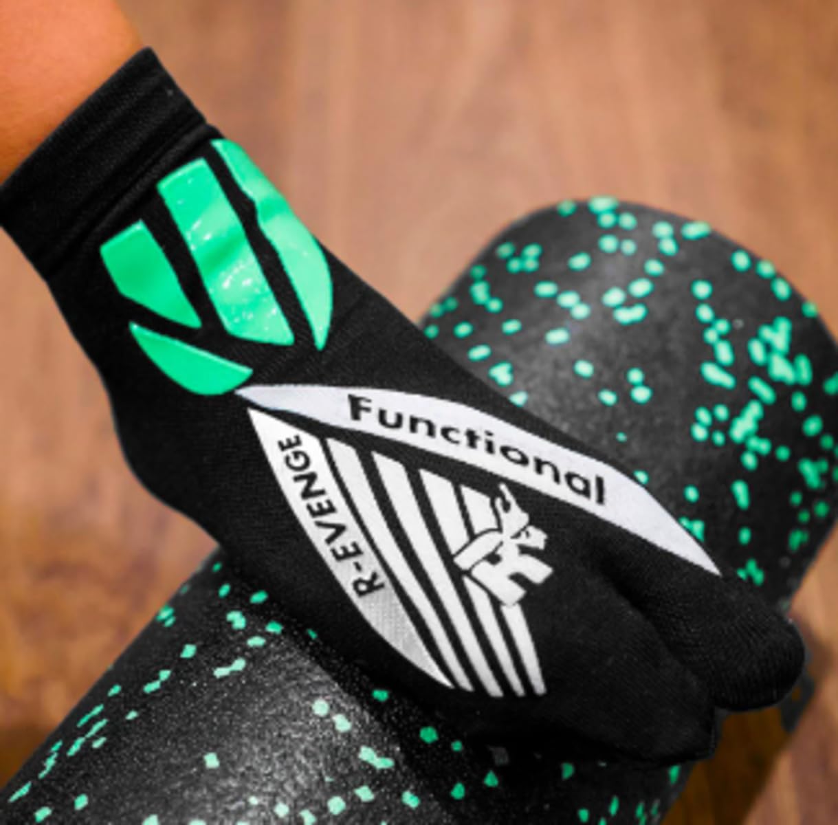 R-EVENGE Kit de 4 calcetines Functional 1 Finger, diseñados para el entrenamiento funcional y en suspensión, para la antigravedad y el Power Yoga.