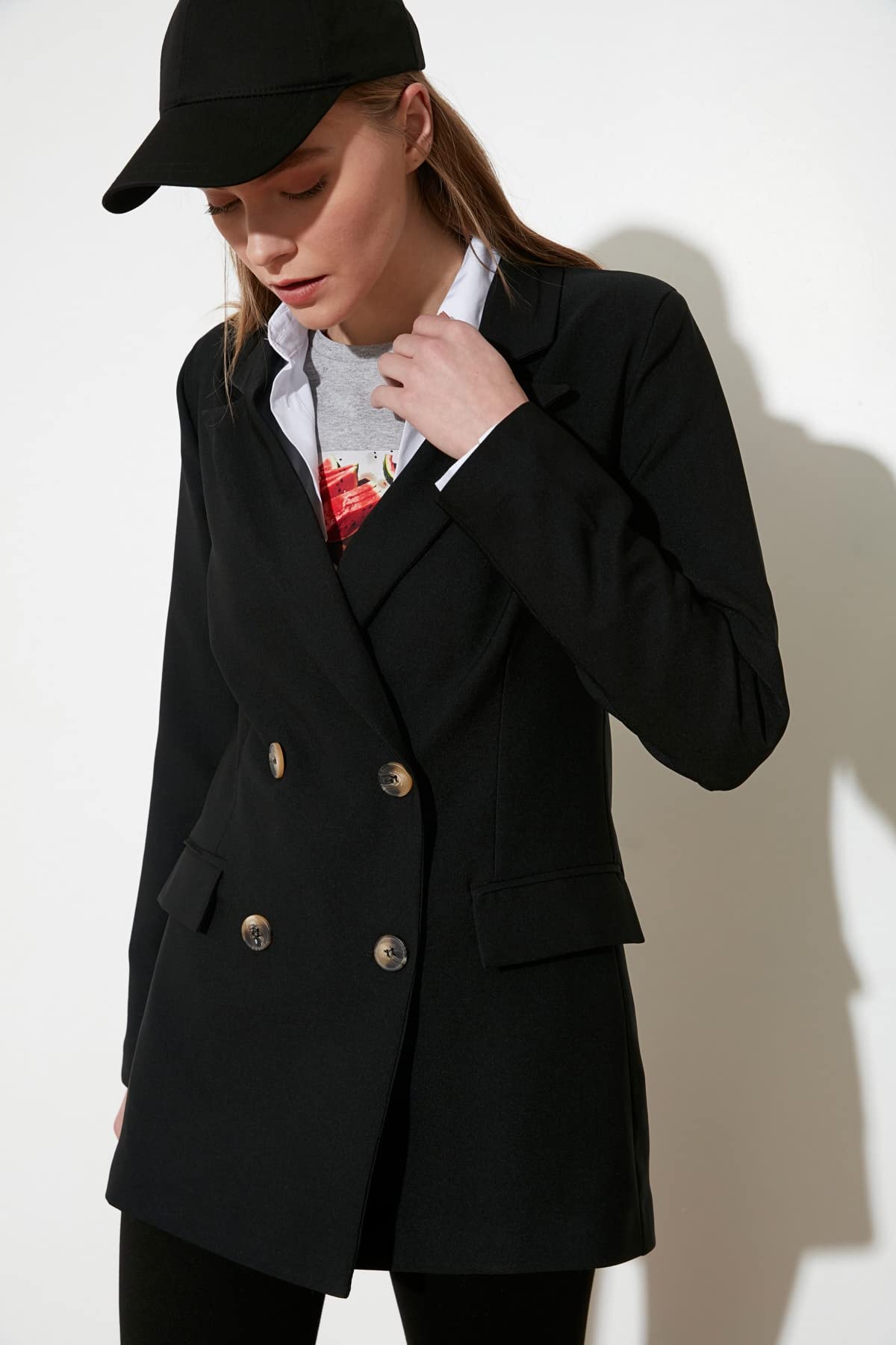 TRENDYOL Damen Übergroße Jacke Button Oversize Craissile Blazer Jacket, Black