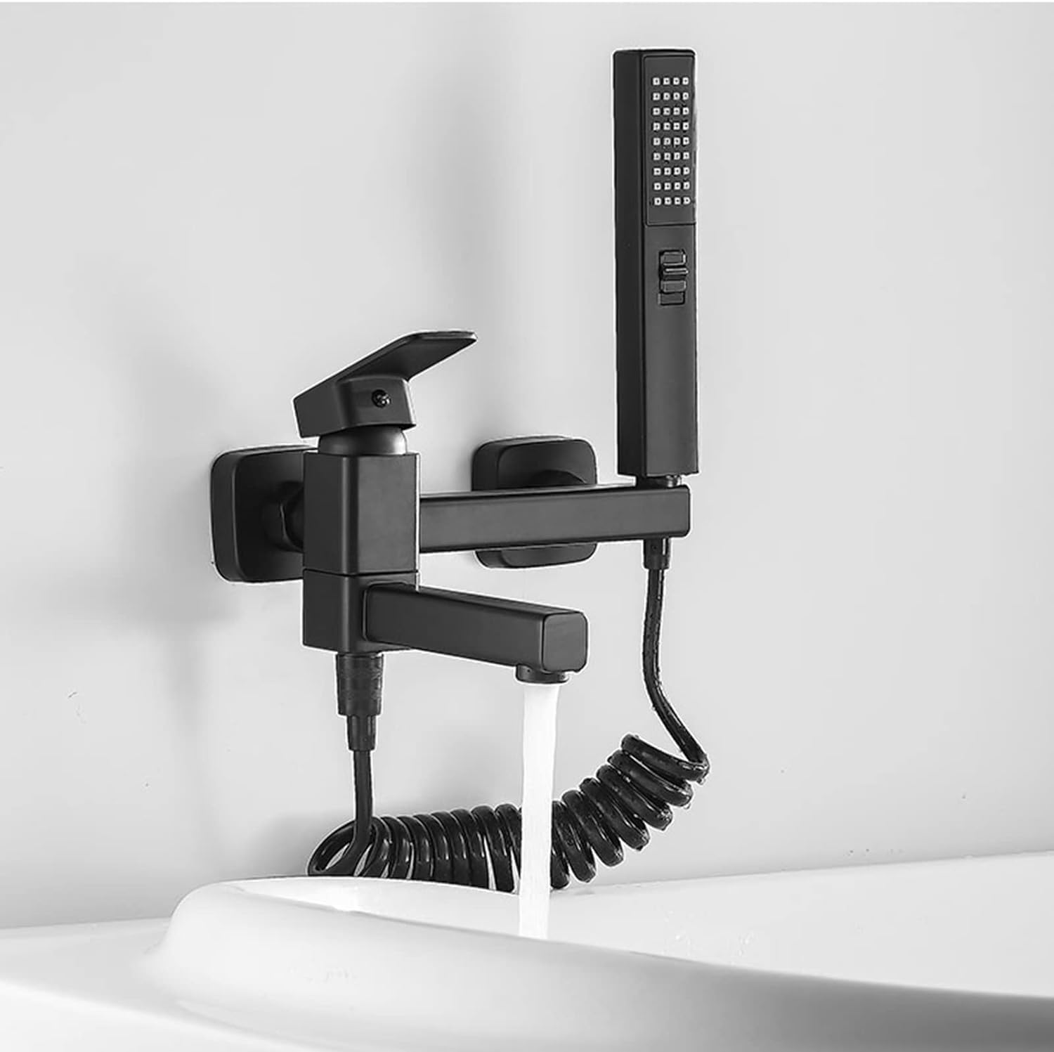 Mitigeur de baignoire noir avec douche et flexible à 2 modes