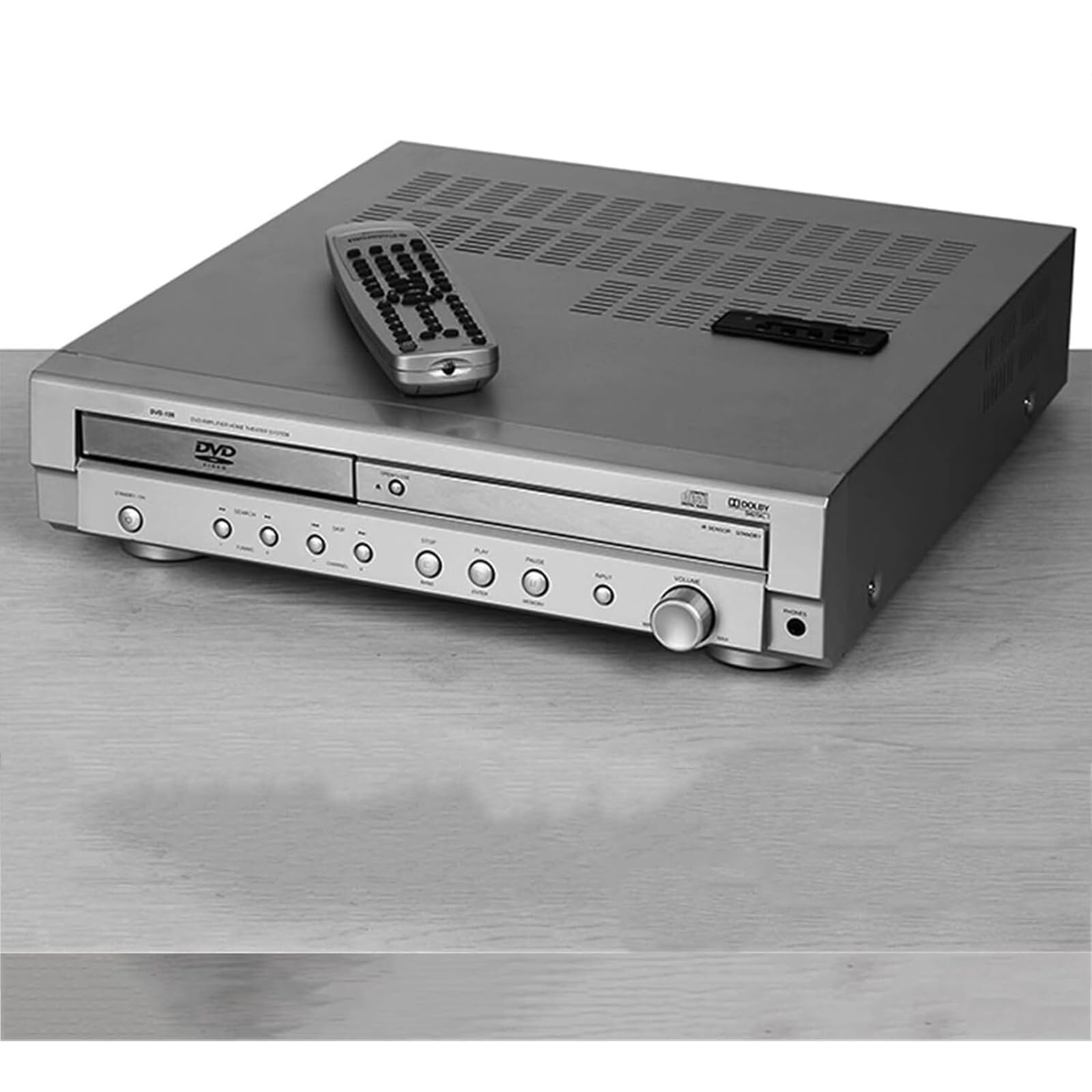 Wzmacniacz kina domowego 5.1, odtwarzacz DVD z kanałami dźwięku przestrzennego z pilotem, obsługuje USB, wyjście optyczne i koncentryczne, amplituner stereo z regulacją głośności