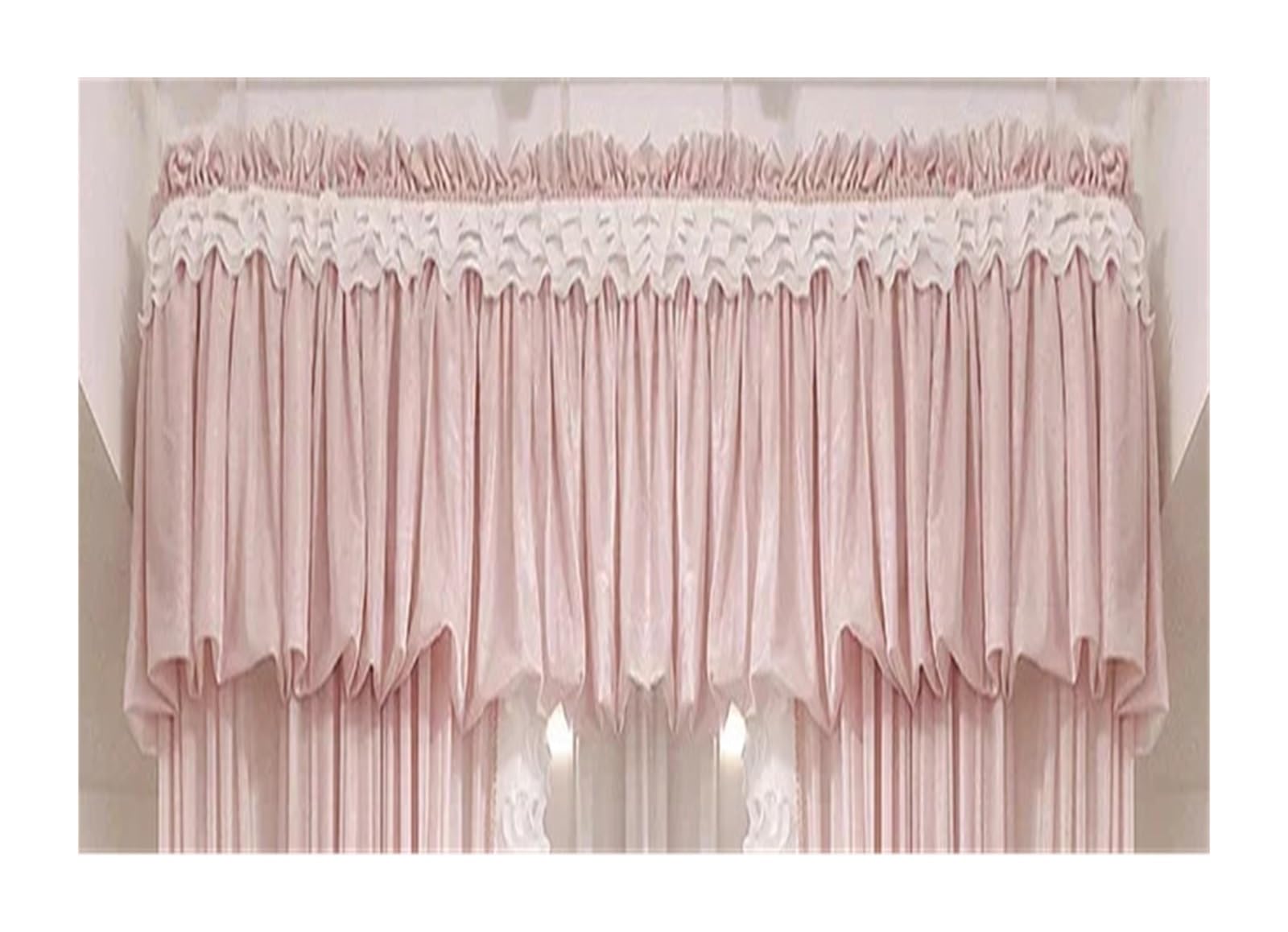 Rideaux en dentelle romantique rose pour une chambre à coucher cocooning