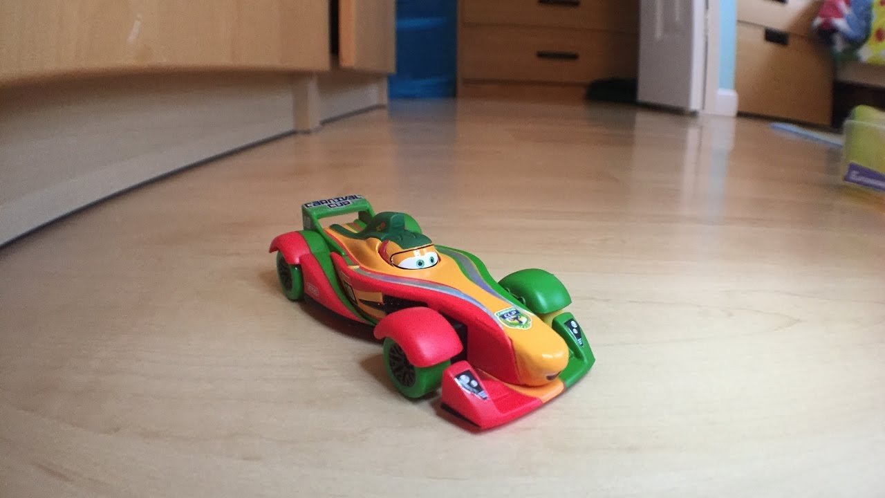 Rip Clutchgoneski Carnival Cup カーズ　マテル Mattel Disney/Pixar Cars 2 Carnival Cup Rip Clutchgoneski