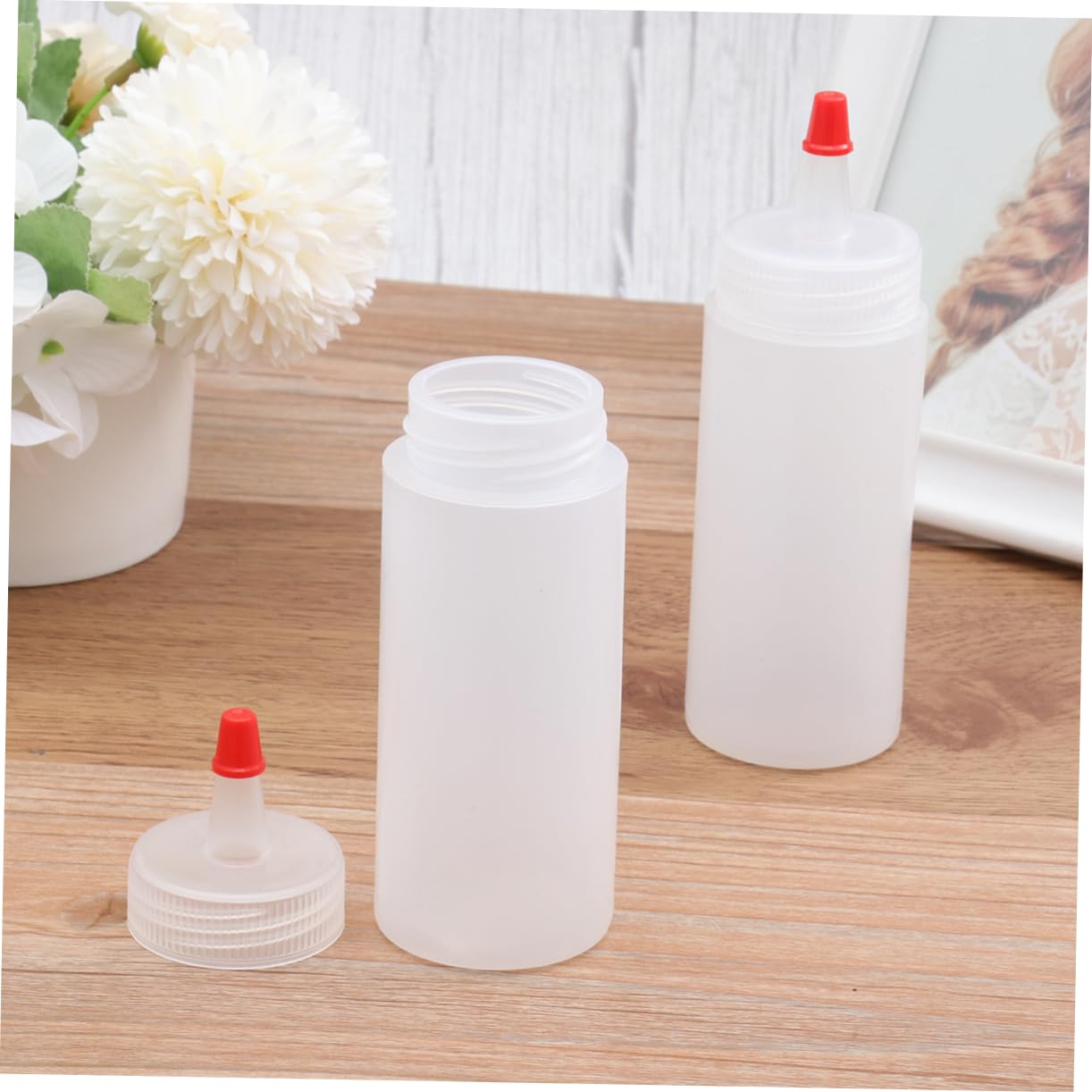 KICHOUSE 20 Pcs Plastic Squeeze Condiment Bottles with Caps for Ketchup Mustard Bbq Sauce Oil for Restaurants Food Festivals Camping and Easy Dispensing