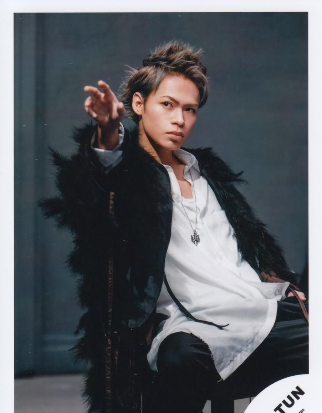 Amazon.co.jp: KAT-TUN 公式生写真 （上田竜也）KA00104 : おもちゃ