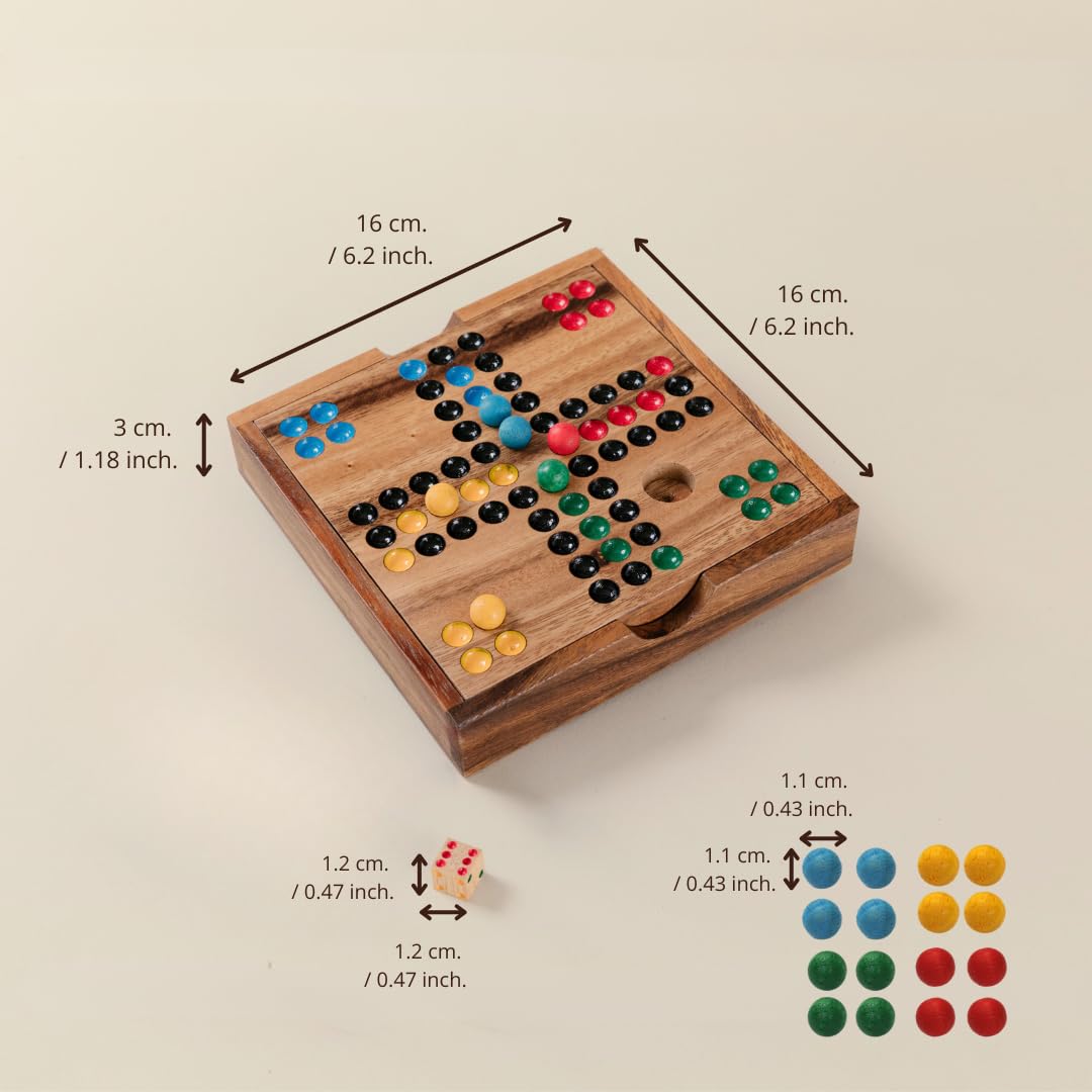 SiamMandalay Ludo - Gioco da tavolo in legno di alta qualità, realizzato a mano, formato da viaggio, 16 cm, design compatto con dadi e 16 pezzi da gioco colorati, classico gioco di strategia per