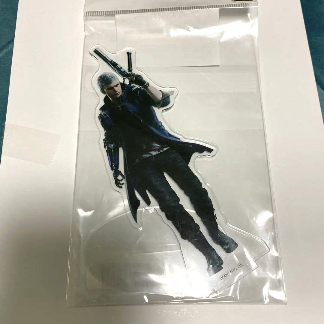 Amazon.co.jp: デビルメイクライ ネロ アクリルスタンド ダンテ DMC5