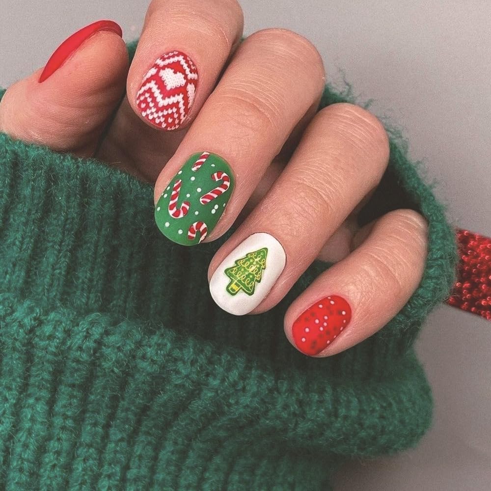Christmas Press on Nails Short Squoval Fake Nails with Cute Christmas Tree Candy Designs Glue on Nails Xmas Matte False Nails Full Cover Stick on