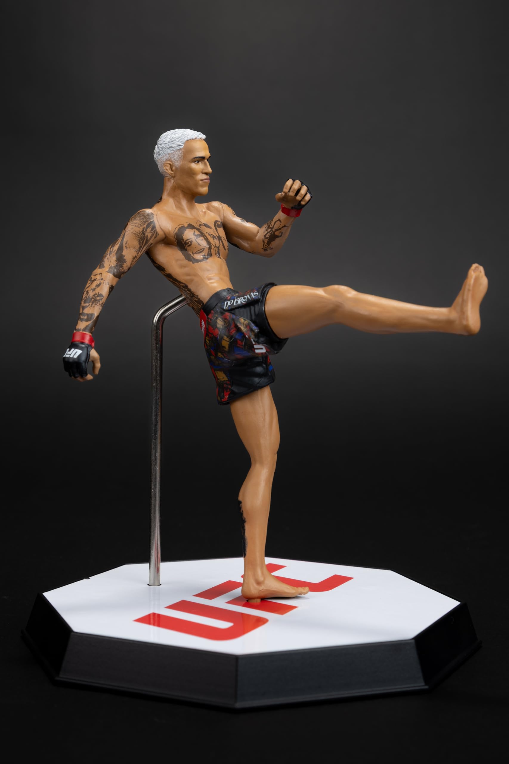 McFarlane UFC Charles Oliveira Figurine Posed SportsPicks 17,8 cm