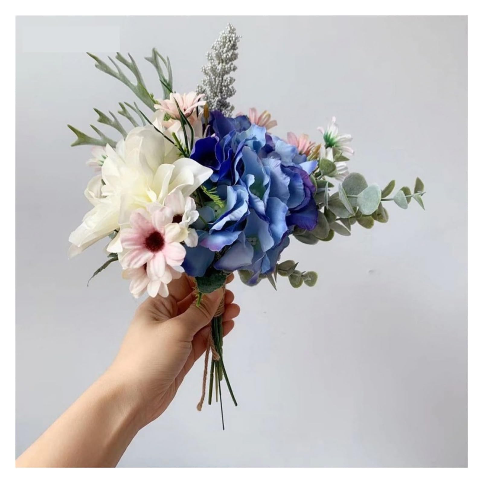 Fiori artificiali Simulazione di matrimonio Bouquet di fiori Rose artificiali Bouquet da damigella d'onore Ortensia Dalia Eucalipto Bouquet da sposa Fiori Fiore finto