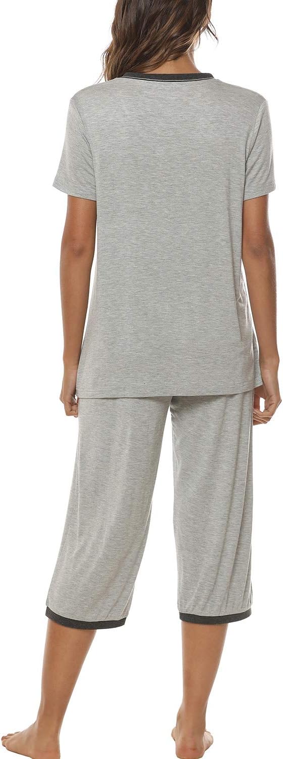 JINSHI Women's Pajamas Set Short Sleeve Top and Capri Pants Lightweight Sleepwear Comfy Pjs Lounge Set with Pockets - Image 4