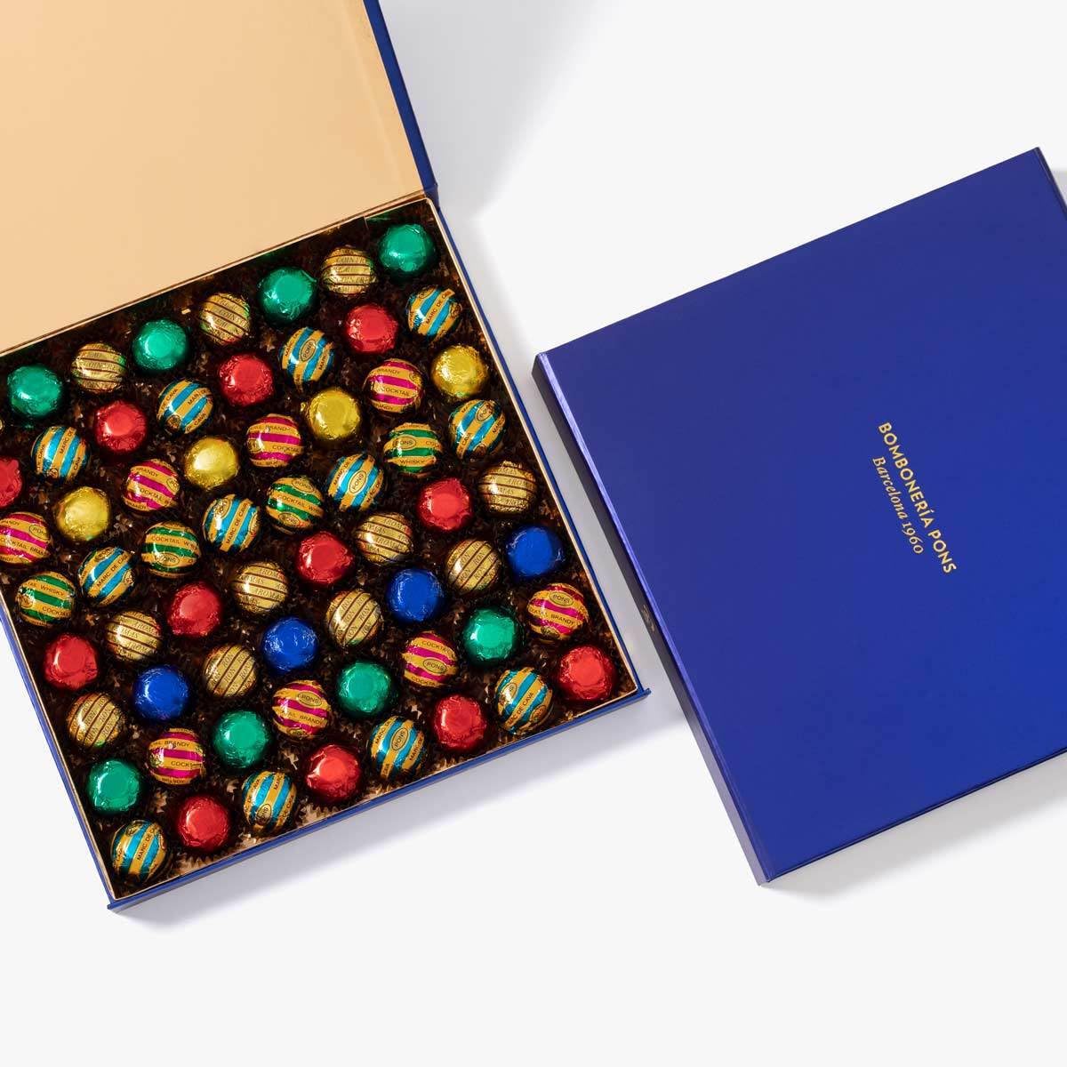 Bombones de Licor - Caja 700g - Bombonería Pons - 64 piezas - Cofre de Chocolate con Licor