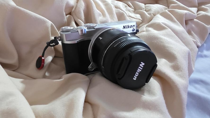 Nikon ミラーレス一眼 Nikon1 J5
