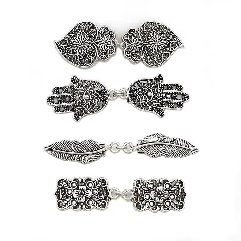 Châle pince ornée de perles et corsage rétro pour une finition haute couture