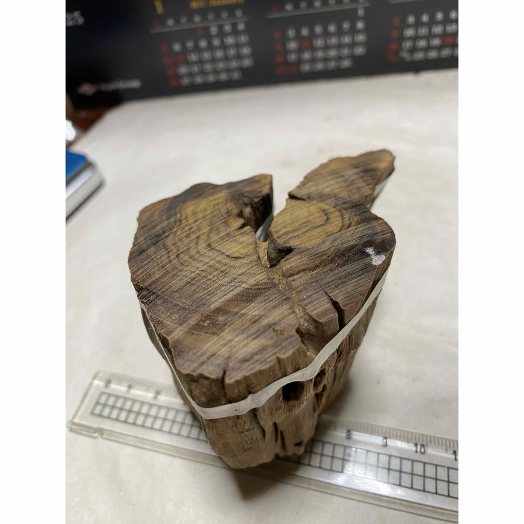 Amazon.co.jp: 天然香木「黄熟香 沈香」原木137g 茶道具 六國五味沈香