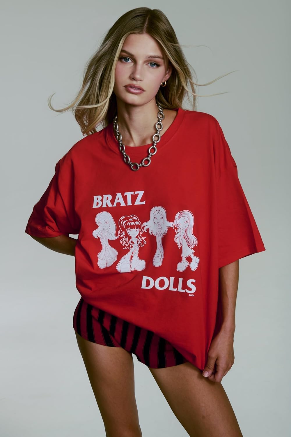 Bratz Stylin' Jade – Modna Lalka z Koszulką do Personalizacji dla Ciebie, w Zestawie Akcesoria – Urocza Zabawka dla Dziewczynek