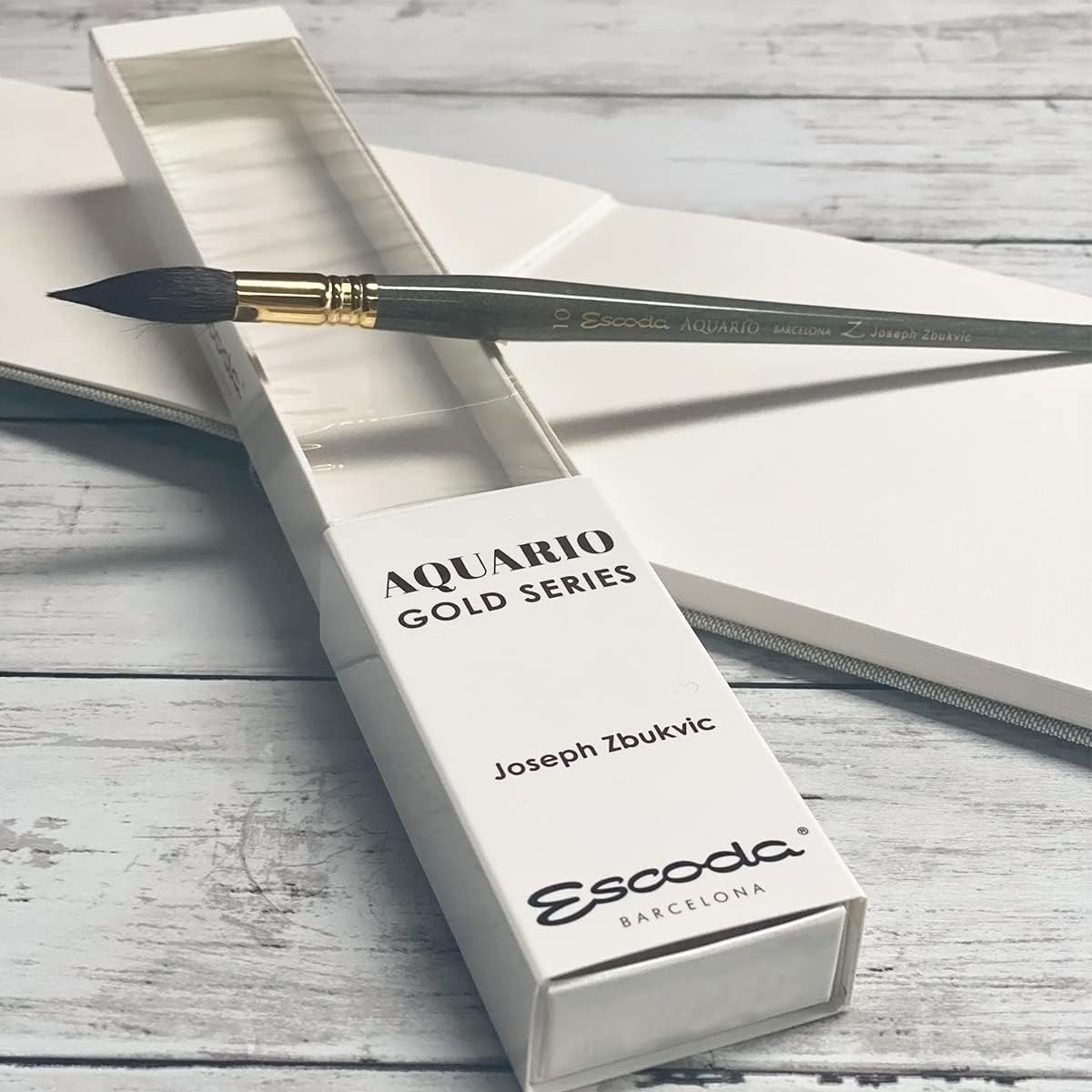 Escoda Aquario Gold Series 1140 Joseph Zbukvic Artist Watercolor and Acrylic Paint Brush, Short Handle, Round Mop, Petit Gris Natural Squirrel Hair (Size 14)