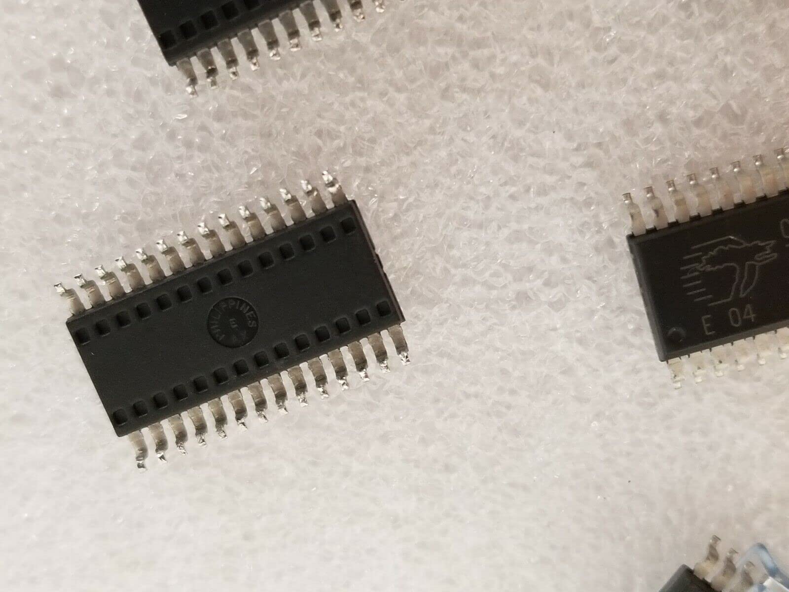 (3 PCS) CY62256-70SNC - Cypress *US Stock*