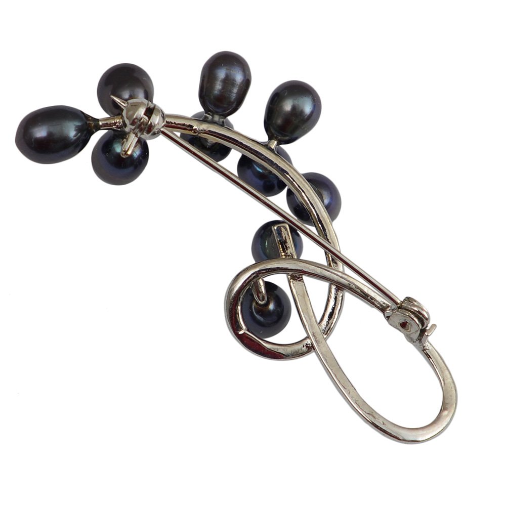 Elegant Freshwater Pearl Brooch