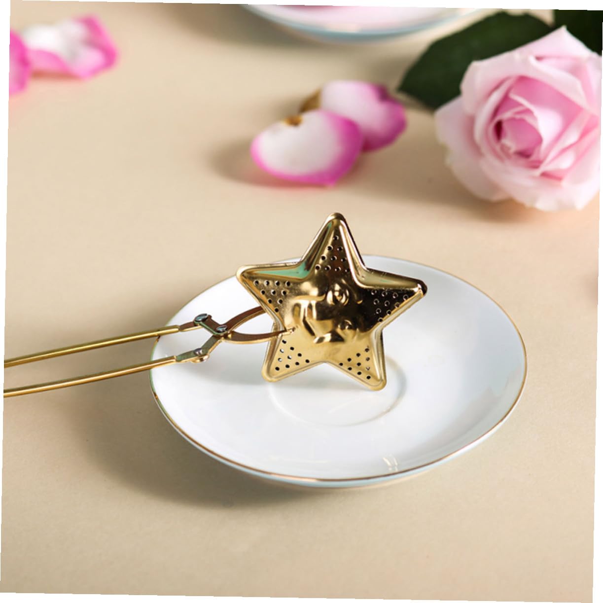 Ipetboom Passoire à Thé Accessoire pour Infuser le Thé en Vrac en Acier Inoxydable Or avec Motifs Étoiles et Lune Filtre Solide et Résistant