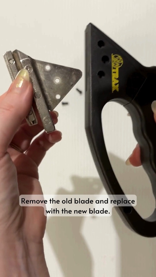 Saw Trax CCD4 Coro-Claw 4mm Coroplast Cutter