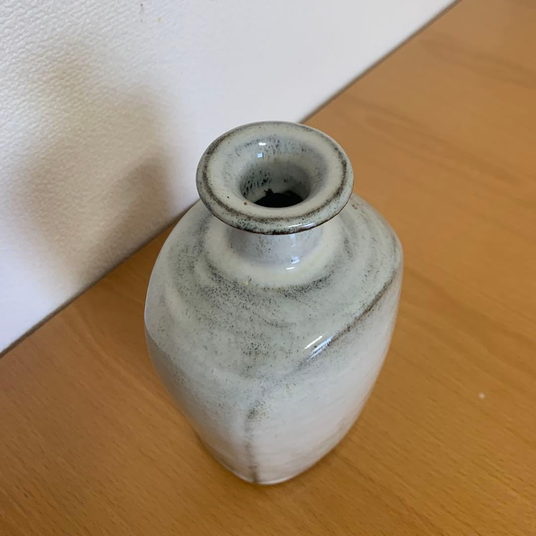 延興寺窯　陶器 一輪挿し 花瓶 灰釉 徳利型 Amazon｜延興寺窯 陶器 一輪挿し 花瓶 灰釉 徳利型｜花立・華瓶