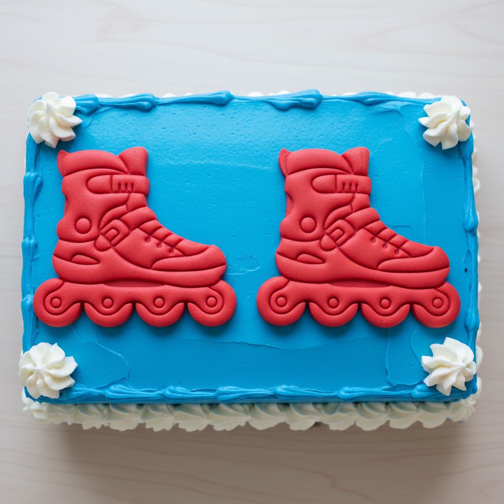 BAKERLOGY Lot de 2 emporte-pièces Roller Inline et Casque – chaussure de patinage, embosseurs pour pâtisserie thème sport, biscuits roller, outil de décoration de gâteau pour anniversaire enfant