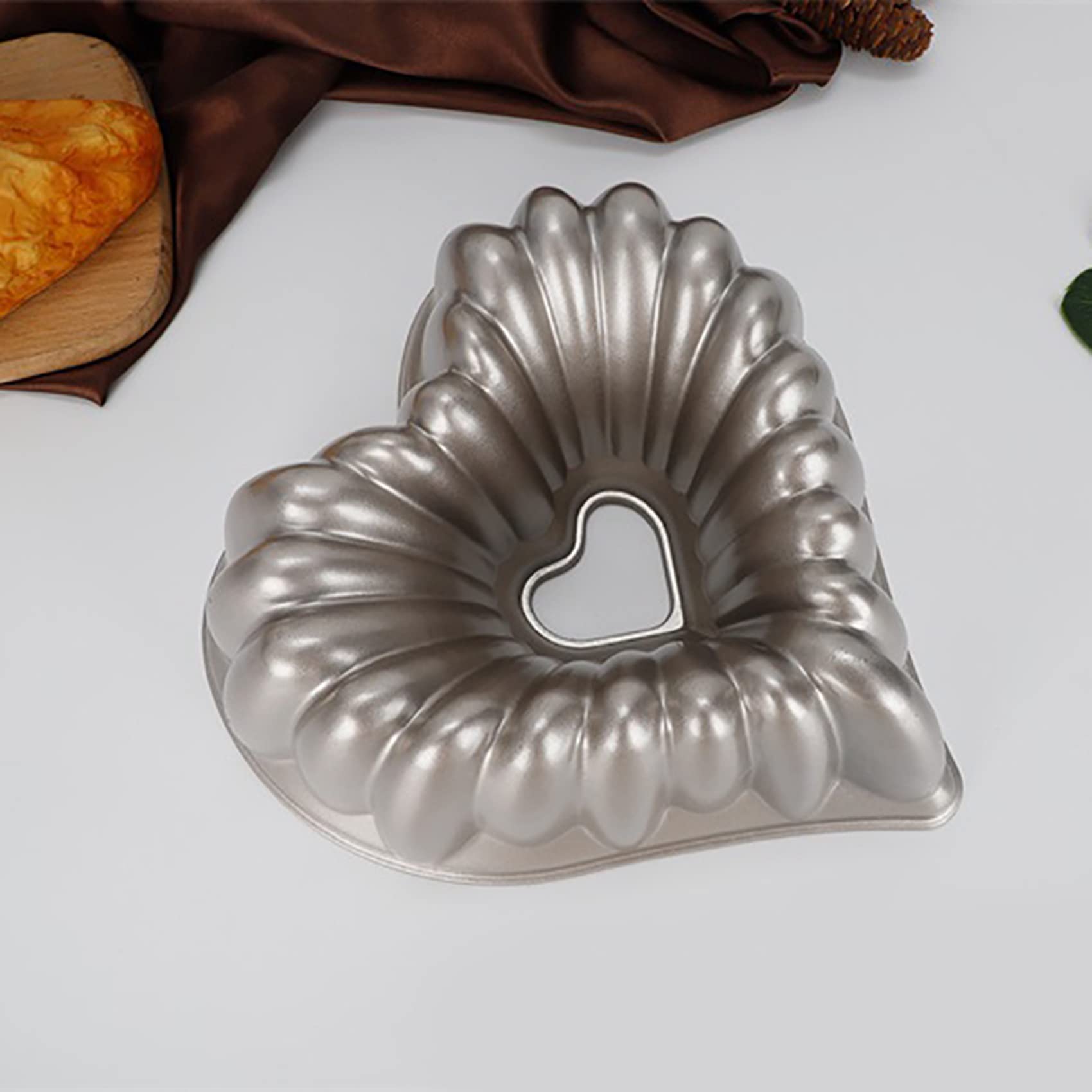 VENOAL Lot de 2 moules à gâteau Charlotte en forme de cœur, moule à gâteau en aluminium, moule à dessert, mousse, outil de cuisine anti-adhésif