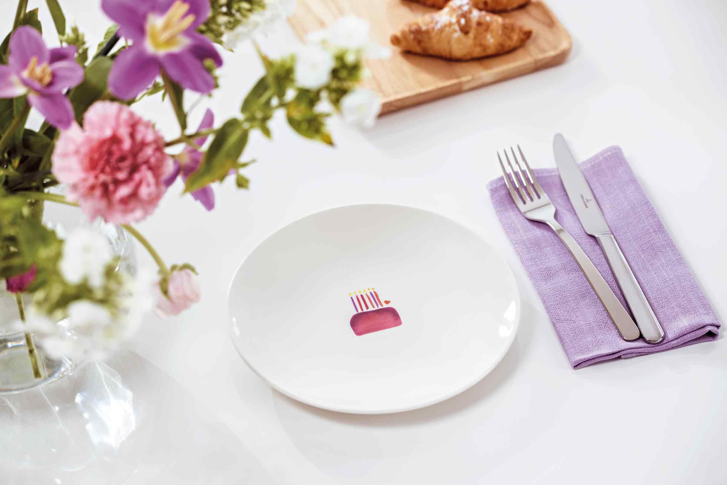 Villeroy & Boch With Love Frühstücksteller 5er Set, 21x21x2,5 cm, Kleiner Teller für Kuchen, Salat und Desserts, Premium Porzellan, Spülmaschinen- & Mikrowellengeeignet, gemischte Motive