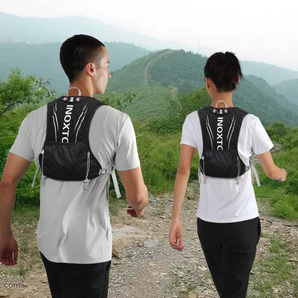 IX INOXTO Gilet d'hydratation de Course pour Homme et Femme - Sac à Dos d'eau pour Course à Pied, Sac d'hydratation de 3 L pour Trail, Marathon, Course, randonnée (Noir et Blanc)