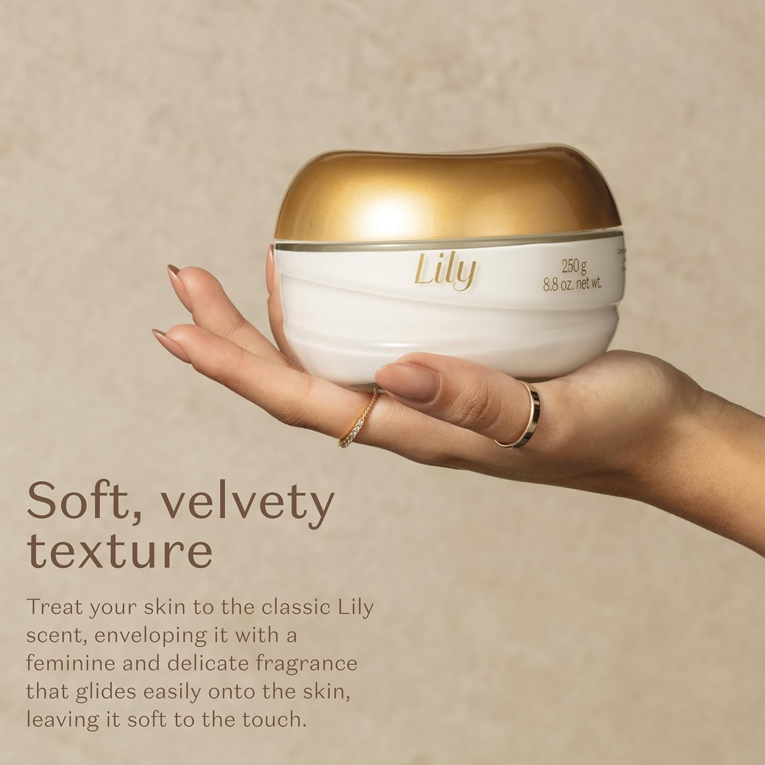 O Boticário Lily Set Regalo Profumo e Cura della Pelle con 2 Prodotti | Crema Idratante Corpo Profumata Satinato 250 g e Profumo Eau de Parfum EDP 75 ml