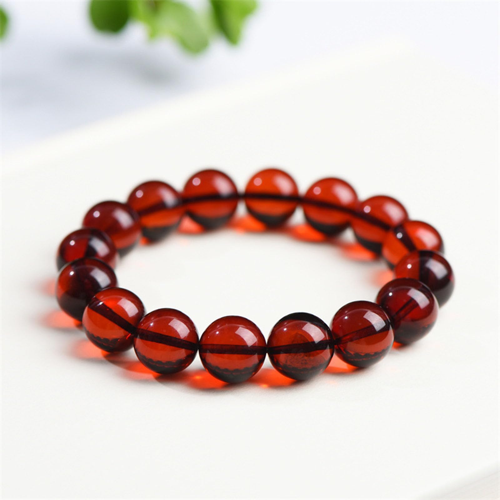 Pulsera de ámbar Sangre Natural de Grado 7A | Pulsera Artesanal de Cuentas de Cristal Rojo Premium | Pulseras elásticas de ámbar para Mujer,7.8~8.8mm